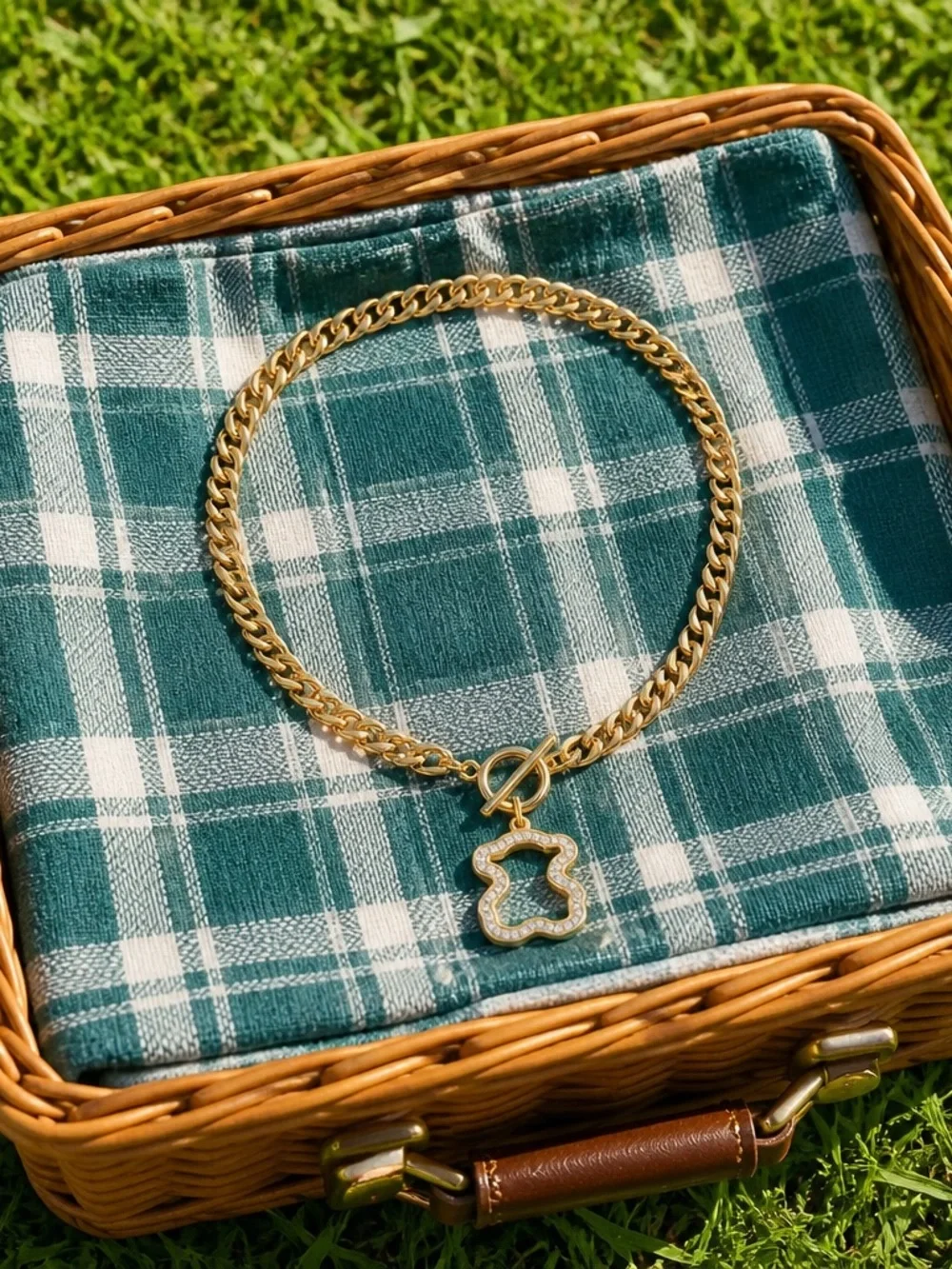 Gold Crystal Bear Pendant Chain Necklace - Women Jewelry